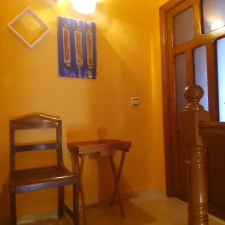 Atico En Centro Historico Apartment Llanca